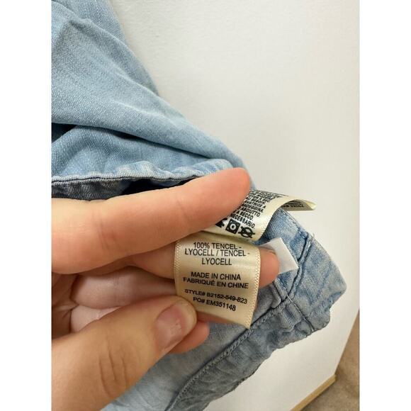 Cloth & Stone Anthropologie Sz Small Light Blue Chambray Denim Tank Button Side - Picture 6 of 6